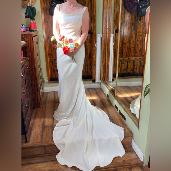 Bevan by Maggie Sottero, Ivory with Pewter Accent, Crepe Wedding Dress - Picture 5 of 11